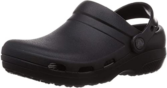 10 Best Shoes for Healthcare Workers UK 2024 | Nike, Brooks and More 5