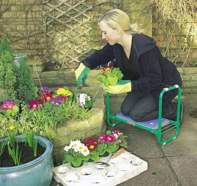 Folding Seat and Kneeler 2