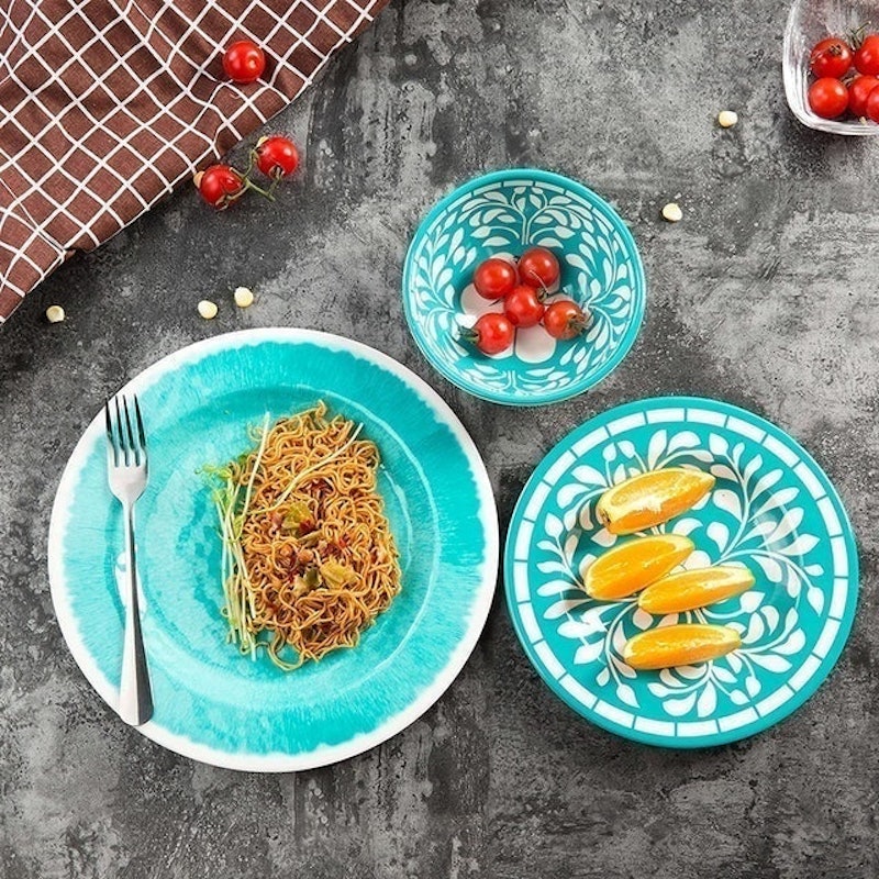 Teal Dinnerware Set 3