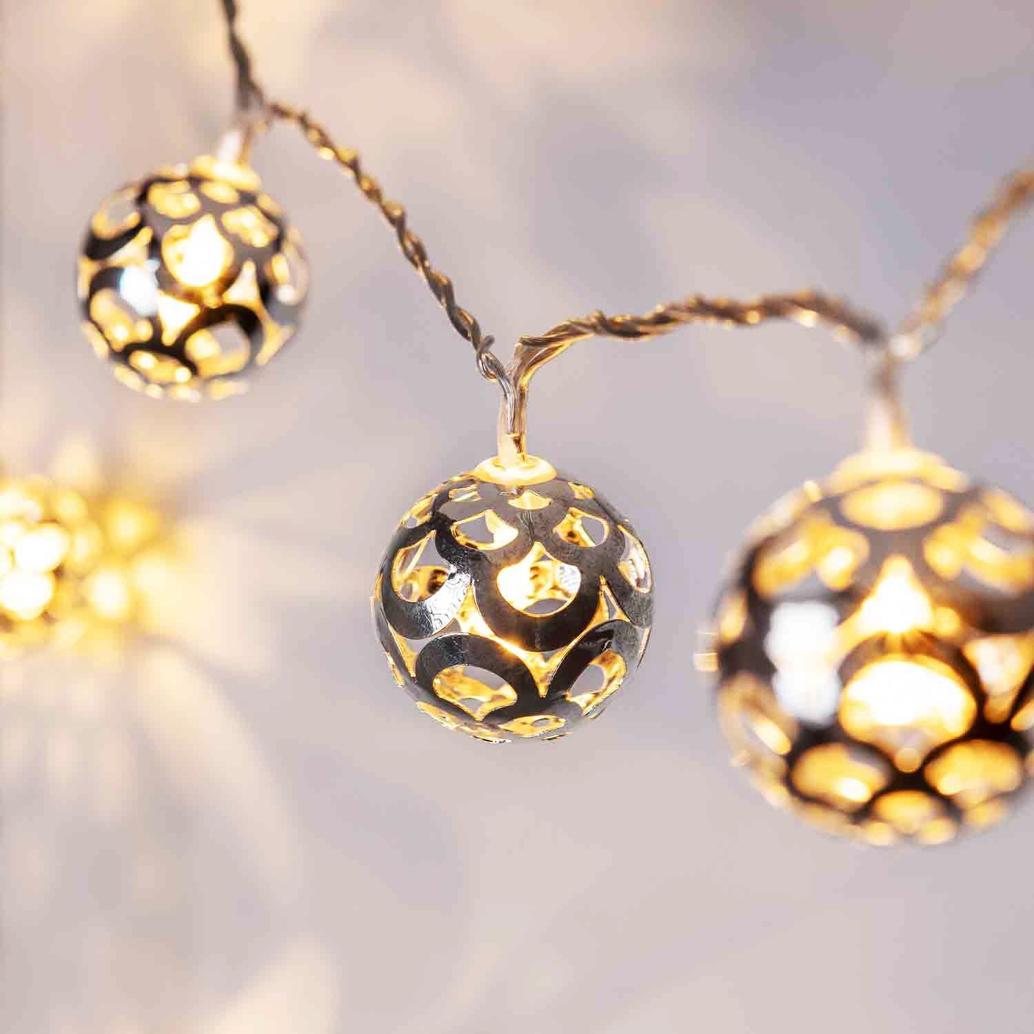 10 Best Fairy Lights for Bedrooms UK 2024 3
