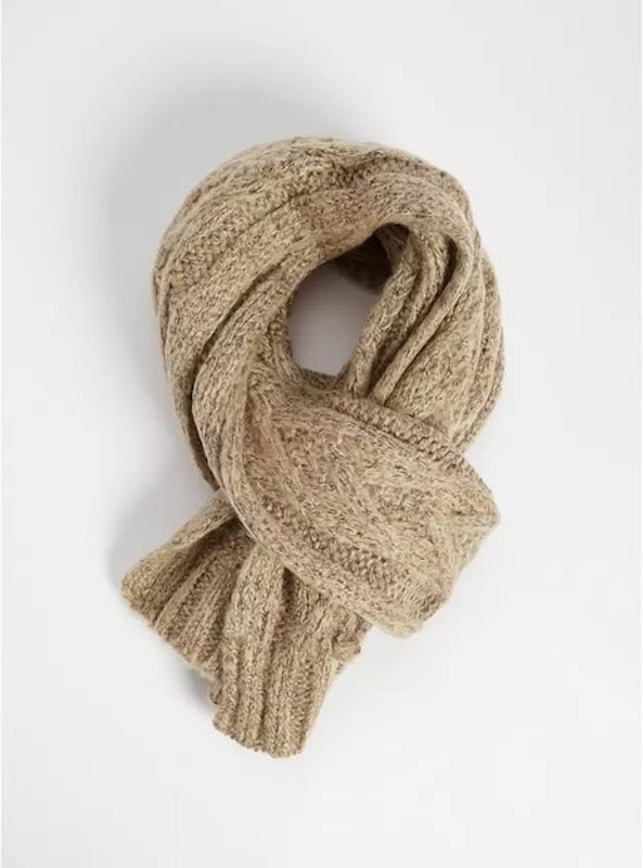 Oatmeal Cable Knit Scarf 1