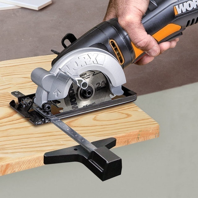 Compact Circular Saw 3