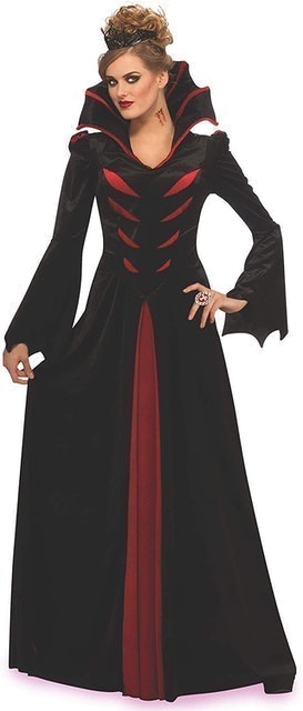 Queen of the Vampire Costume 1