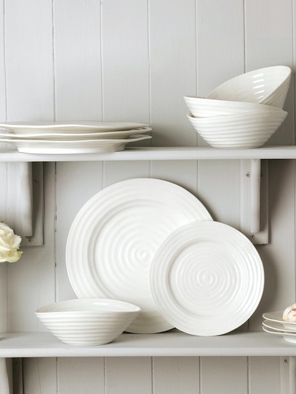 White Dinnerware Set 2