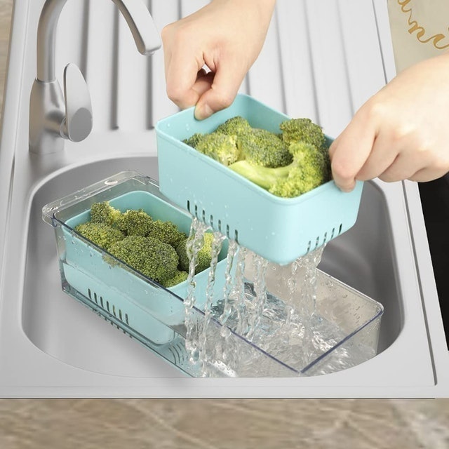 Fridge Storage Containers with Vented Lid and Removable Drain Tray 5