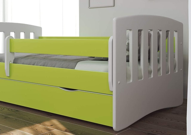 Toddler's Bed 3