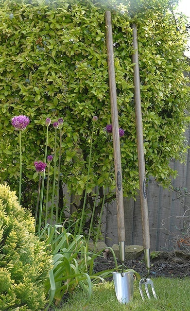 Long Handled Weed Fork 3