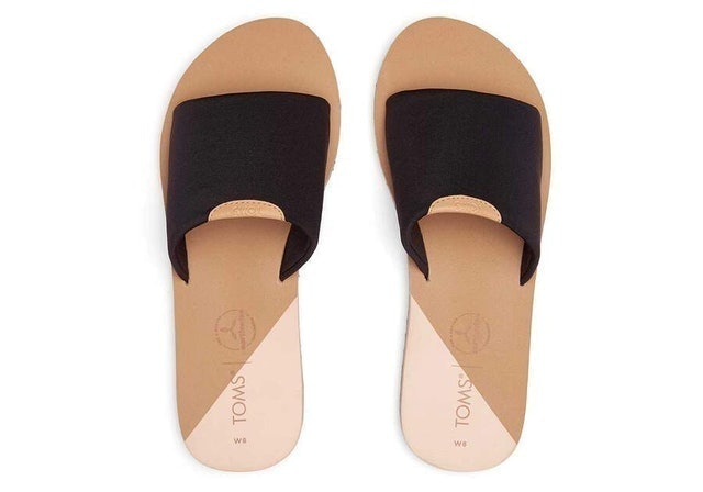 Carly Sandal 2