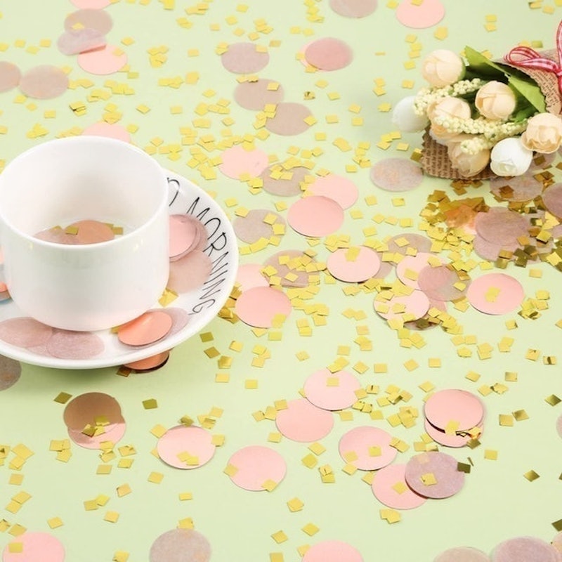 Table Confetti Dots 2