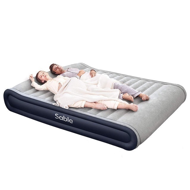 Best air mattress outlet for guests