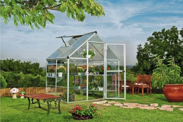 10 Best Small Greenhouses UK 2024 | (Palram, Outsunny and More 1