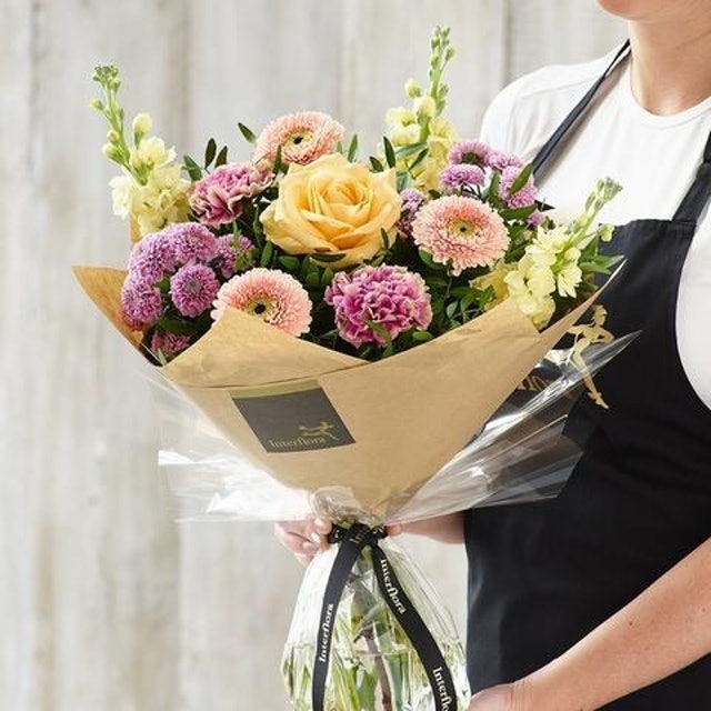 10 Best Flower Delivery Services UK | M&S Serenata Flowers and More 3