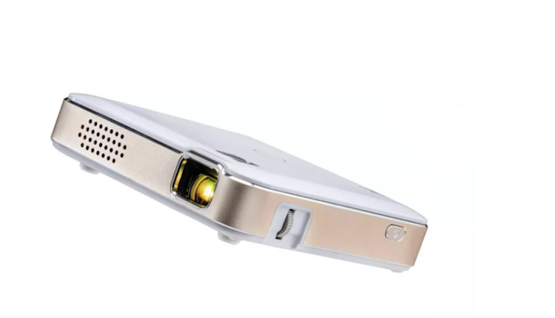 Luma 150 Pocket Projector 1