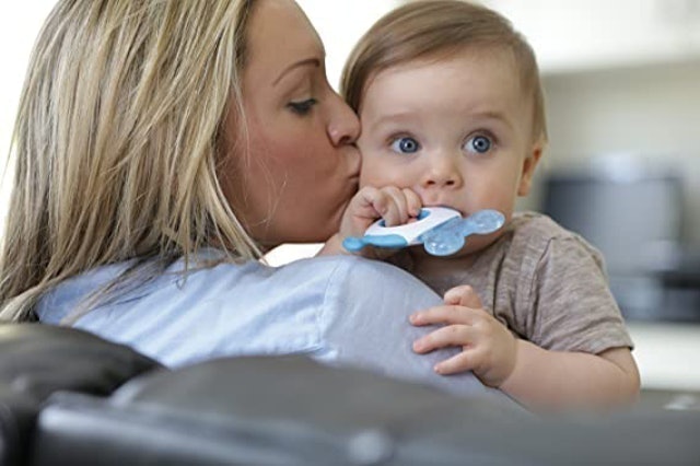 Closer to Nature Teether Stage 1 2