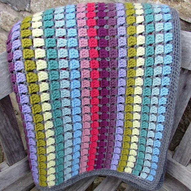 Vintage Rainbow Blanket Crochet Kit 3