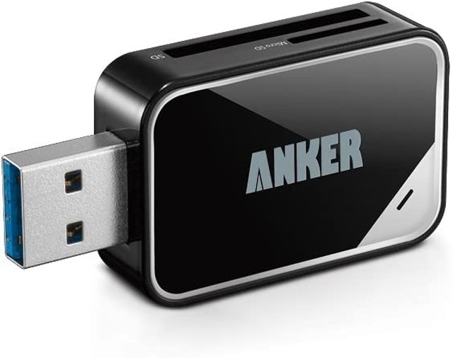 10 Best Memory Card Readers UK 2024 | MicroSD, SD and More 4