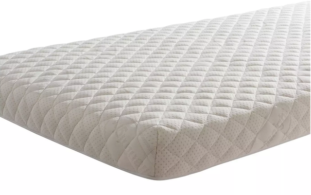 10 Best Cot Mattresses UK 2024 | Silentnight, Snüz and More 5