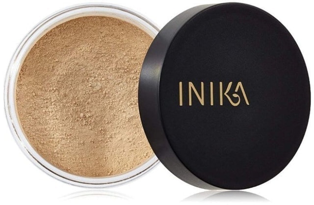 10 Best Non-Comedogenic Foundations 2024 | UK Makeup Artist Reviewed 3