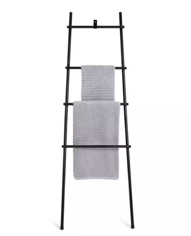Freestanding Towel Ladder 1