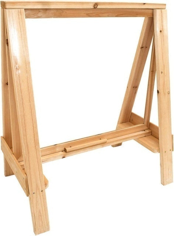Outdoor Easel With Perspex Screen 1