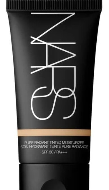 6 Best NARS Foundations UK 2024 | Sheer Glow, Natural Radiant Longwear and More 4