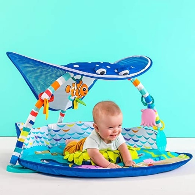 Mr. Ray Ocean Lights Activity Gym & Play Mat 2