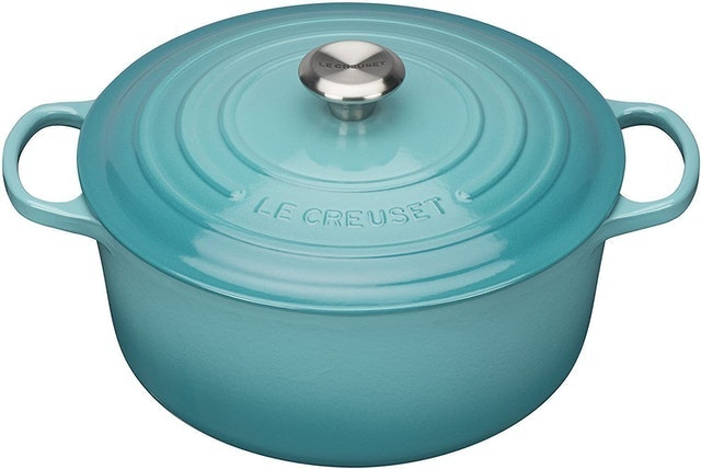Signature Cast Iron Round Casserole Dish 1