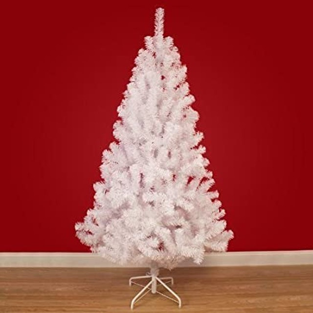 8 Best Artificial Christmas Trees 2024 | UK Interior Designer Reviewed 3