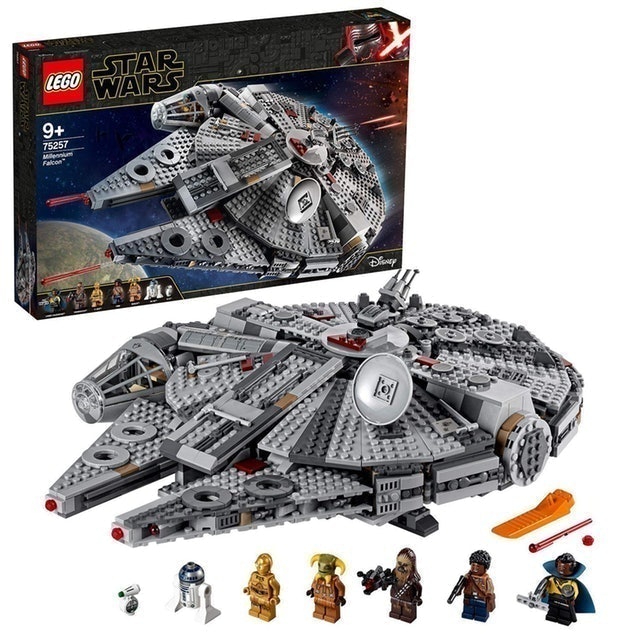 Star Wars Millennium Falcon 1