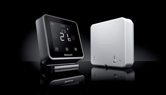 Wireless Smart Thermostat 2