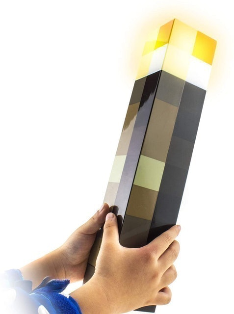 10 Best Minecraft Toys UK 2024 | LEGO, Ravensburger and More 4