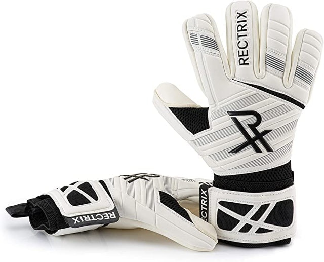 1.0 Goalkeeper Gloves 2
