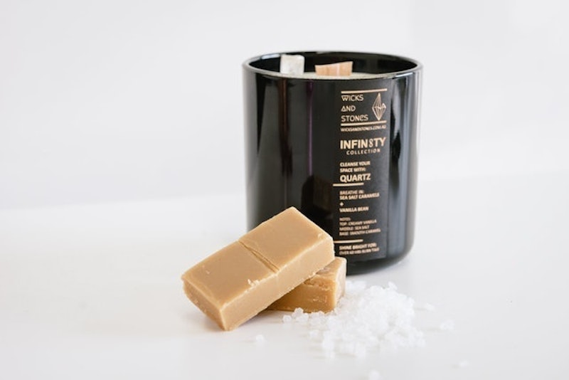 Infinity Collection Quartz Scented Candle 2