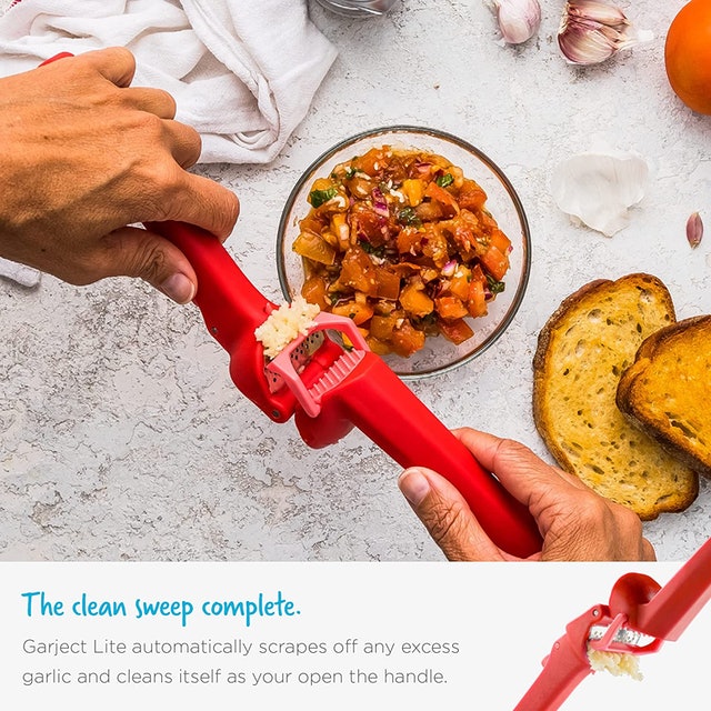 Garject Lite Self-Cleaning Garlic Press 4