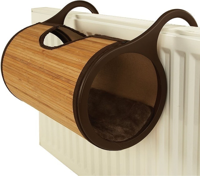 Jolly Moggy Bamboo Cat Radiator Bed 1