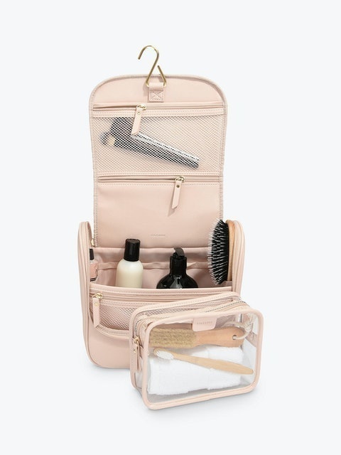 Hanging Wash Bag 1
