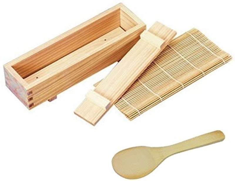 Japanese Sushi Making Kit With Rice Scoop 1