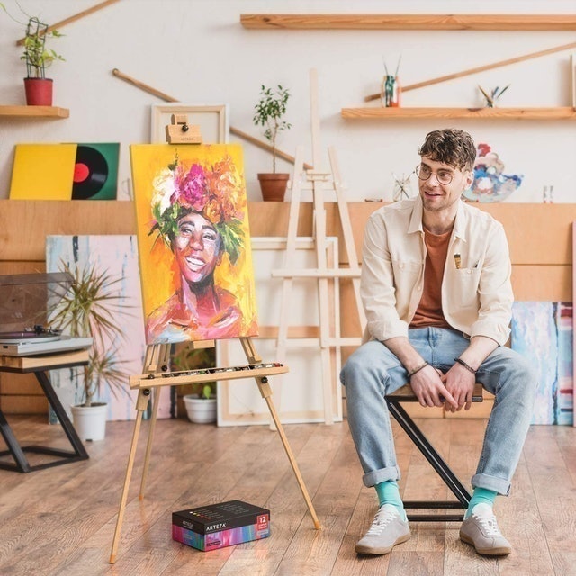 Wooden Tripod Easel 3