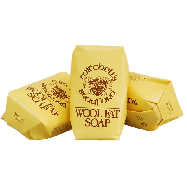10 Best Hand Soaps for Dry Skin UK 2024 | Neal's Yard Remedies, E45 and More 2