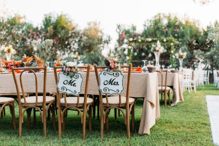 Choose Materials in Keeping With the Theme of Your Wedding
