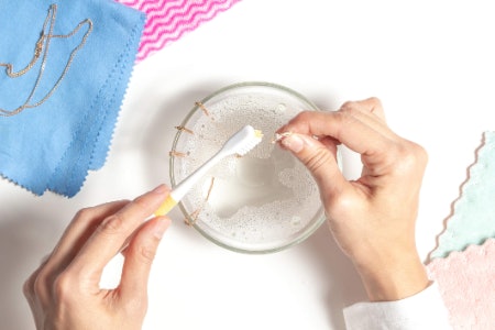 Consider the Quantity You Need to Clean at Once: 400 ml for Regular Collections or 1 Litre+ for Large-Scale Ultrasonic Cleaning
