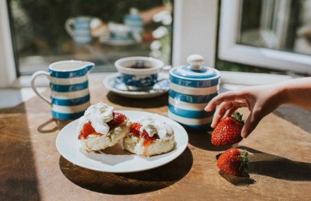 Choose Milk Sourced From Cornwall or Devon for an Authentic Clotted Cream