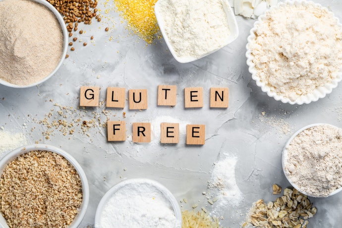 Vegans Should Avoid Eggs and Milk, While Coeliacs Should Opt For a Cheesecake With a Gluten-Free Base