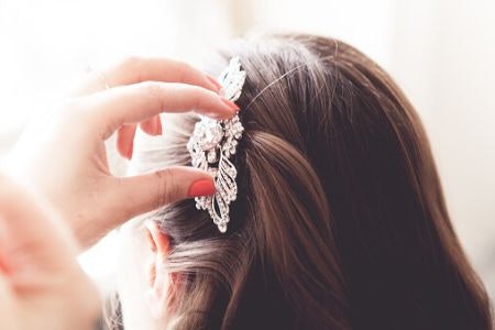 Check Whether the Clip Comes in Colours That Compliment Your Clothing and Other Accessories