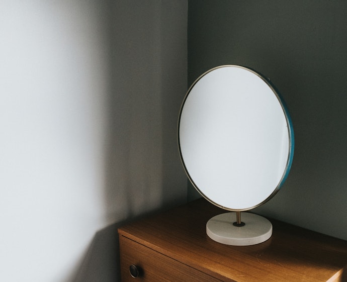 Choose Between a Compact, Stand Alone, Hand-Held or Clip-On Mirror Depending on Your Needs