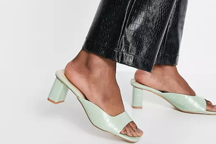 Colour Your World With Neutrals, Pastel Shades, Bold Tones or Metallics