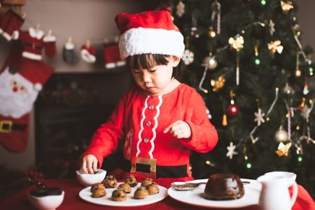 Choose a Traditional 454g Pudding for Small Families or Groups, but Look for a Hefty 800g or 900g Pudding for Big Groups