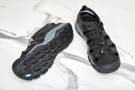 There Is a Clear Winner When It Comes to a Good Sole: Gum Rubber