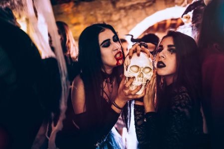 Spooky Horror Costumes Stick Closest to the Spirit of Halloween