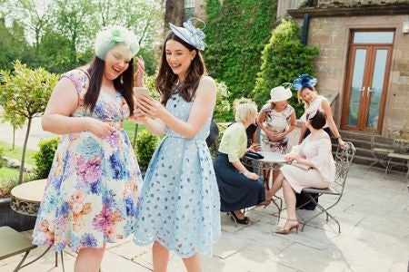 Wind-Proof Fascinators Work Well With Youthful Outfits and Shorter Haircuts